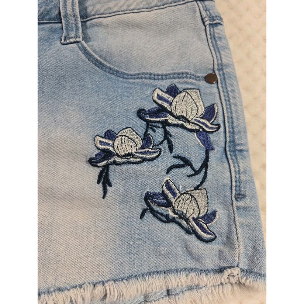 K's More Floral Embroidered Denim Shorts Light Wash Size 9 #089
